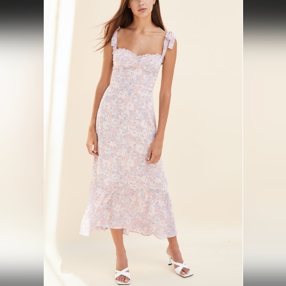 Perfect feminine Reformation Nikita Dress in Irene size 0 - Picture 4 of 15